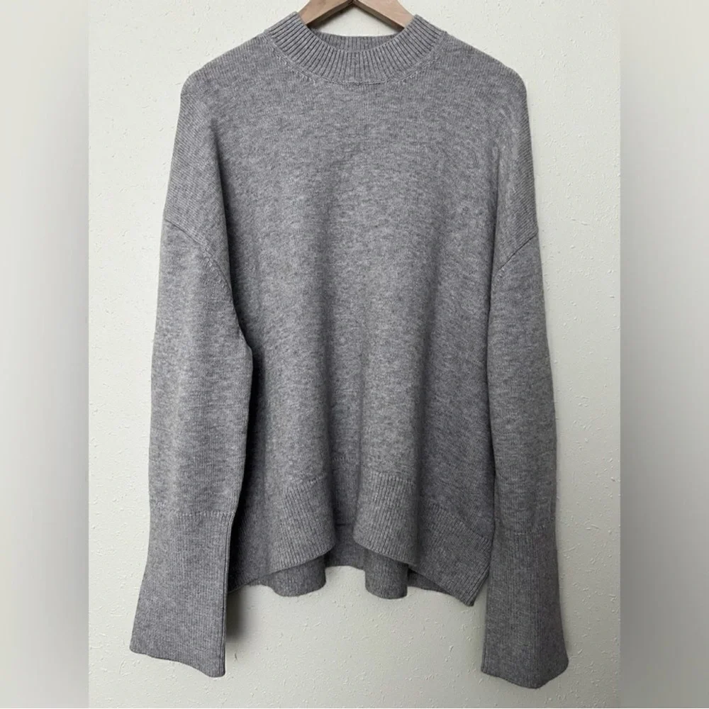 Oversized Crewneck Sweater - Picture 2 of 5